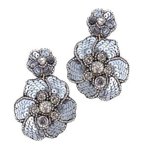 Boucles d'oreilles brodées de perles de rocaille boucles d'oreilles design de fleurs boucles d'oreilles multicolores faites à la main pour femmes et filles - Product Image 3