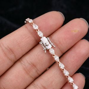 Collier tennis en or 10K avec pendentif en forme de poire, style diamant goutte d'eau de luxe pour femme - Product Image 1