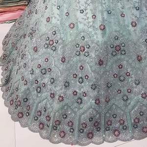 Juego de Lehenga Choli de red de trabajo múltiple bordado pesado con 3M Flair Dupatta y Choli de 1,2 M de largo para fiestas nupciales invierno verano - Product Image 4