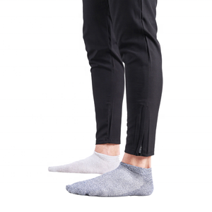 Pantalon de jogging fuselé pour homme en polyester polaire respirant à séchage rapide, de haute qualité, personnalisé, avec cordon de serrage, taille élastique, coupe régulière, pour le sport - Product Image 2