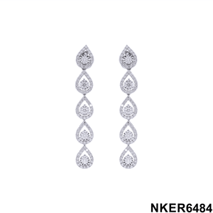 Pendientes colgantes con forma de lágrima de oro de 14 quilates con diamantes de belleza atemporal y brazaletes - Product Image 2