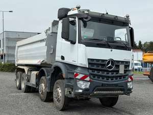 Nuevo Mercedes-Benz AROCS 4145 8x8 con transmisión automática, unidad de remolque estándar, fórmula de ruedas 8x8 - Product Image 2