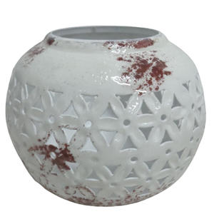 Lot de 3 bougeoirs votifs en métal au design moderne de couleur blanche pour le salon et la décoration de table faits à la main et personnalisés - Product Image 5