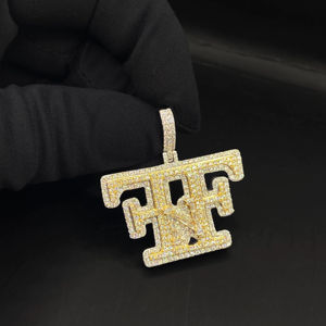 Collier pendentif football chrétien en CZ glacé, motifs couronne, cœur, aile, accents diamant, style hip-hop, chaîne en alliage et strass - Product Image 1