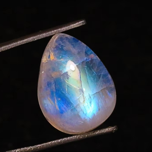 พลอยมูนสโตนสีรุ้งธรรมชาติหินทรงแบนรูปลูกแพร์สีฟ้าแวววาวลายรุ้งมูนสโตนแบบหลวม - Product Image 1