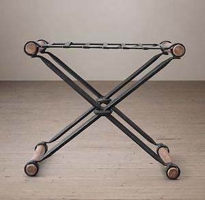 Portaequipajes moderno de metal de color dorado con acabado elegante, perfecto para hoteles elegantes e interiores de casas contemporáneas - Product Image 4