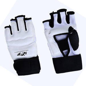 Gants de protection des mains en cuir PU Taekwondo, demi-doigt, karaté Arts martiaux WTF TKD - Product Image 1