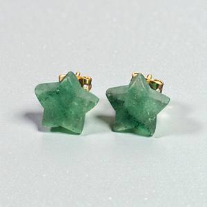 Boucles d'oreilles étoiles en quartz vert fraise 10 mm, argent 925 - Bijoux célestes - Product Image 1
