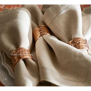 Texture Design Laiton Ronds De Serviette Or Fini pour Mariage Banquet Salle Dîner Table Décoration Porte-Serviettes - Product Image 3