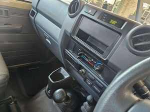 รถ SUV มือสอง ปี 2024 เครื่องยนต์ 8 สูบ เกียร์อัตโนมัติ 6 สปีด เบาะหนังคุณภาพสูง พวงมาลัยขวา/ซ้าย หลังคาซันรูฟ ขาย - Product Image 6