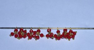 Nouveau 1 + 3 breloques de perles enroulées de fil unique à facettes de corail rouge. Collier de perles de pierres précieuses plaqué or perles de charme pour la fabrication de bijoux - Product Image 4