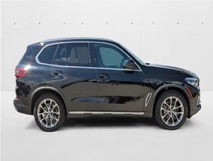 Usado 2022 B M W X5 xDrive 40i AWD tanto izquierda como derecha - Product Image 5