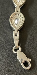 Colgante de diamante de moissanita de Plata de Ley 925 pera y diamante de corte redondo excelente regalo para ella - Product Image 2