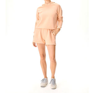 Shorts de sport respirants de haute qualité pour femmes avec logo personnalisé Prix ​​bas Taille élastique Shorts d'été pour femmes - Product Image 4