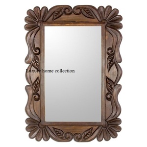 Marco de espejo de madera de Granero recuperada con detalles rústicos para sala de entrada o tocador de baño de estilo vintage - Product Image 1