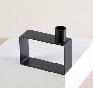 Support votif en métal en fer fait main avec défilement artistique et design moderne pour la décoration intérieure de la maison de Noël Ambiance confortable - Product Image 2