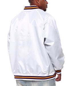 Chaqueta Varsity de Satén Brillante Personalizada con Logotipo, al por Mayor, de la Mejor Calidad, Chaqueta Varsity de Invierno para Hombre - Product Image 2