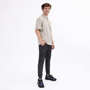 T-shirt de performance sportive 100% coton pour hommes manches courtes personnalisées avec tissu respirant gaufré couleur unie conception de col personnalisée - Product Image 6