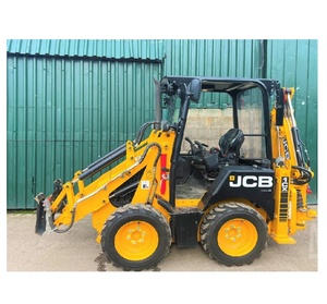 Chargeuse compacte JCB 1CX fiable à vendre, incluant une pelle 6-en-1, une puissance de 37,3 kW et un attache rapide universelle pour chargeuse compacte. - Product Image 6