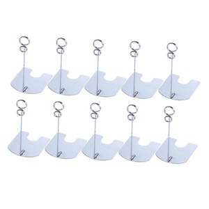 Mini support à pince en métal doré avec base pliable idéal pour les photos de cartes mémo de numéros de table ou les étiquettes de prix fabriquées à la main - Product Image 4