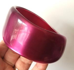 Vente en gros de bracelets en bois pour femmes design fantaisie meilleure vente de 7 bracelets en bois de qualité supérieure avec finition personnalisée - Product Image 1