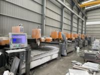 Hochleistungs-Automatische Doppelkopf-CNC-Steinfräsmaschine, 3D-Granit-Schnitzmaschine, Hochpräzise Marmor-Graviermaschine für Grabsteine