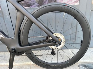 Bicicleta Trek Madone SLR 7 Gen 7 de Calidad 2024, Lista para Enviar - Product Image 2