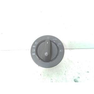 สวิตช์ควบคุมไฟ AUDI A6 Avant C6 Series (4F5) รุ่น 4f1941531d (04>12) - Product Image 1