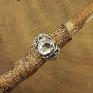 Élégante bague de fiançailles moderne en argent faite à la main cristal Quartz pierre à facettes vente chaude en gros Stock Inde idée cadeau parfaite - Product Image 1