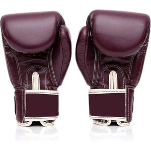 Gants de boxe professionnels LOVENA WEAR avec logo personnalisé, en cuir synthétique, fermeture auto-agrippante, sangle de poignet réglable, extensibles et respirants - Product Image 5