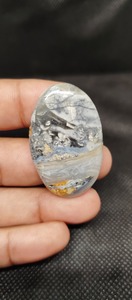 Piedra suelta de jaspe Maligano pulido natural de alta calidad en blanco y amarillo para colgantes y anillos de la India - Product Image 3