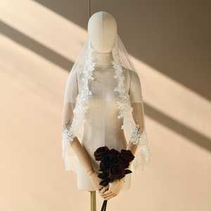 Peineta para el Cabello Bridella V82-IY0.75 con Encaje y Malla Color Marfil, Ajuste Cómodo y Seguro, Decoración para el Cabello de Novia a la Moda - Product Image 6