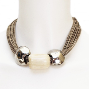 Collier court fantaisie en résine fait à la main en métal et coton attrayant pour femme fait à la main Cadeau de mariage fantaisie X Mas - Product Image 1