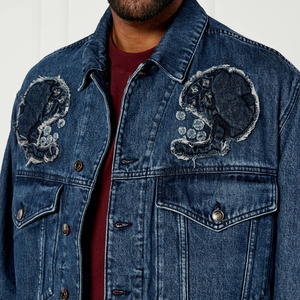 เสื้อแจ็คเก็ตยีนส์บอมเบอร์ผู้ชาย Twillsports รุ่นรักษ์โลก สไตล์วินเทจ มีฮู้ด ผลิตจากผ้าฝ้าย 100% ยืดหยุ่น  รับผลิตขั้นต่ำตามสั่งและบรรจุภัณฑ์ตามต้องการ - Product Image 3