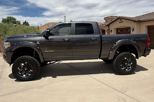 Auto Usado Confiable, Ram 2500 Big Horn Crew Cab 4x4 2024 - Product Image 2