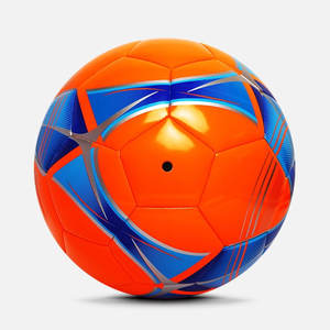 Ballon de football en PVC de haute qualité, nouveau design tendance, logo personnalisé imprimé directement, utilisation promotionnelle, couleur et taille personnalisées disponibles - Product Image 4
