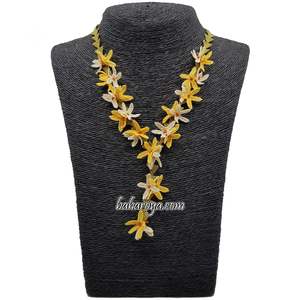 Bahar Kolye Sarı-Beyaz İğne Oyası Moda Kolaylar Kolye - Product Image 1