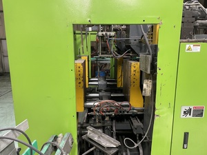 Moldeadoras de soplado Can Mold CMP 2000 DH2 de 2015 listas para la venta con garantía de más de 5 años y capacidad de 3000 kg - Product Image 3