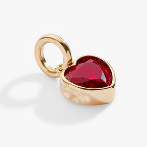 Colgante de Piedra Natalicia de Granate, Gema Roja de Enero, Chapado en Oro, Delicado Amuleto Hecho a Mano, Joyería para Mujer - Product Image 4