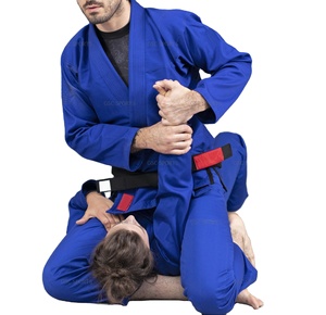 Coton de qualité pour femmes Jiu Jitsu Gi Logo brodé personnalisable Vêtements d'arts martiaux MMA vierges avec service distingué - Product Image 1