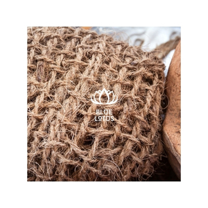 Manta de Fibra de Cáscara Pura de Calidad PREMIUM para una Protección Superior de Taludes y una Construcción de Carreteras Confiable, Manta de Fibra de Coco Derivada de la Tierra - Product Image 1