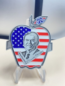 Pièces de monnaie personnalisées en métal argenté, laiton, or, logo souvenir, cadeaux, émail <span class=keywords><strong>pirate</strong></span>, pièces commémoratives, pièces de monnaie personnalisées avec sacs - Product Image 3