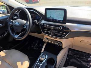 Precio bajo, Ford Escape Hybrid Titanium 2022, auto usado de lujo en venta - Product Image 2