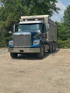 Camión Volquete Usado Freightliner Coronado 122 SD en Venta a Nivel Mundial - Product Image 6