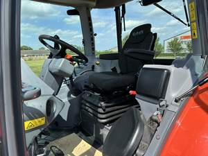 รถแทรกเตอร์ฟาร์มคุณภาพพรีเมียม แรงม้าสูง ขับเคลื่อน 4 ล้อ มีจำหน่ายพร้อมส่งเร็ว ราคาขายส่งสุดคุ้ม - Product Image 5