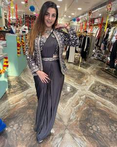 สินค้ามาใหม่ผ้าไหมผสมน้ำหนักเบาสวมใส่ง่ายทันสมัยผ้าส่าหรีพร้อมชุดทางการและลำลองจัดส่งเร็วสำหรับชุดปาร์ตี้ - Product Image 4