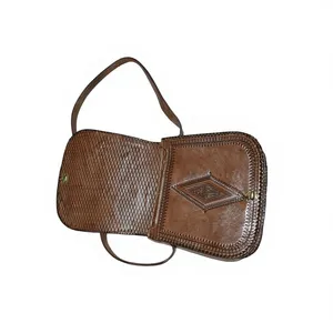 Bolso de Hombro de Cuero Vintage Estilo Boho con Correa Ajustable y Cierre de Solapa, Bolso de Mano para Mujer Ideal para Festivales y Viajes - Product Image 2