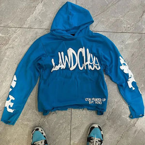 Sweat à capuche oversize rouge avec bande latérale blanche, style color block contemporain, vêtement décontracté d'hiver, finition teinte unie - Product Image 3