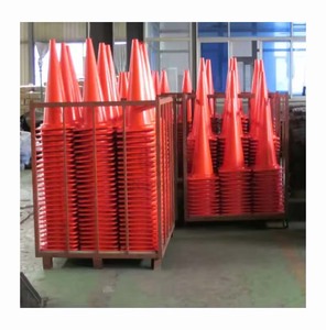 Cono de trafico de 750มม. กรวยจราจรทำจากพีวีซีขนาด75ซม. พร้อมฐานสีดำ - Product Image 2