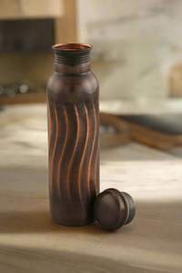 Botella de agua de cobre puro de estilo clásico de alta calidad Premium embalaje elegante doble pared para beber directamente para adultos HF - Product Image 6